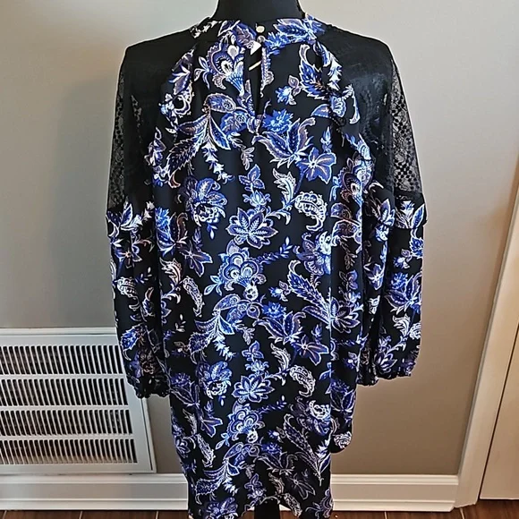 Short front, long back Shirt. - Picture 7 of 14